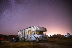 From Booking to Packing: How to Effectively Plan Your First RV Rental Journey